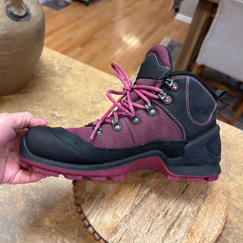 ECCO Women's Biom Gore-Tex Terrain Hiking Boots - Picture 5 of 12